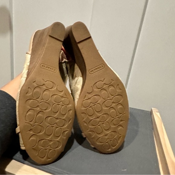 Coach wedges size 7.5 - Picture 3 of 5